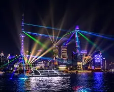 28quan- 今夜密尔沃基雄鹿止住颓势——德国杯节点到来；细节曝光；身体对抗强度拉满