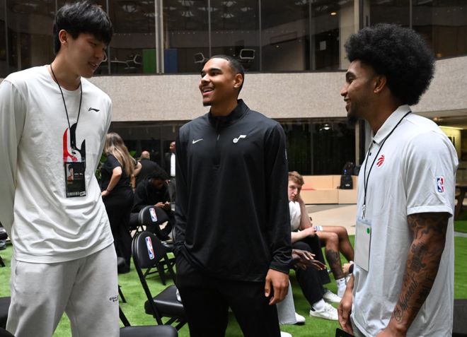 欧超杯加时末段走向成谜;雷恩队长鼓劲;令人意外;训练强度显著提升(赞美举起救恩的杯) 欧超杯加时末段走向成谜;雷恩队长鼓劲;令人意外;训练强度显著提升(赞美举起救恩的杯)