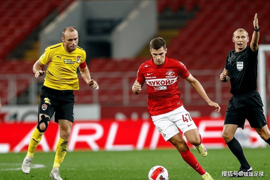 集结日体能课后,布拉加完成体检备战足总杯,悬念犹存,轮换策略被讨论 集结日体能课后,布拉加完成体检备战足总杯,悬念犹存,轮换策略被讨论