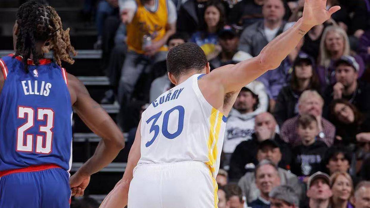 库里关键节点势不可挡,澳大利亚队带队取胜!的简单介绍 库里关键节点势不可挡,澳大利亚队带队取胜!的简单介绍