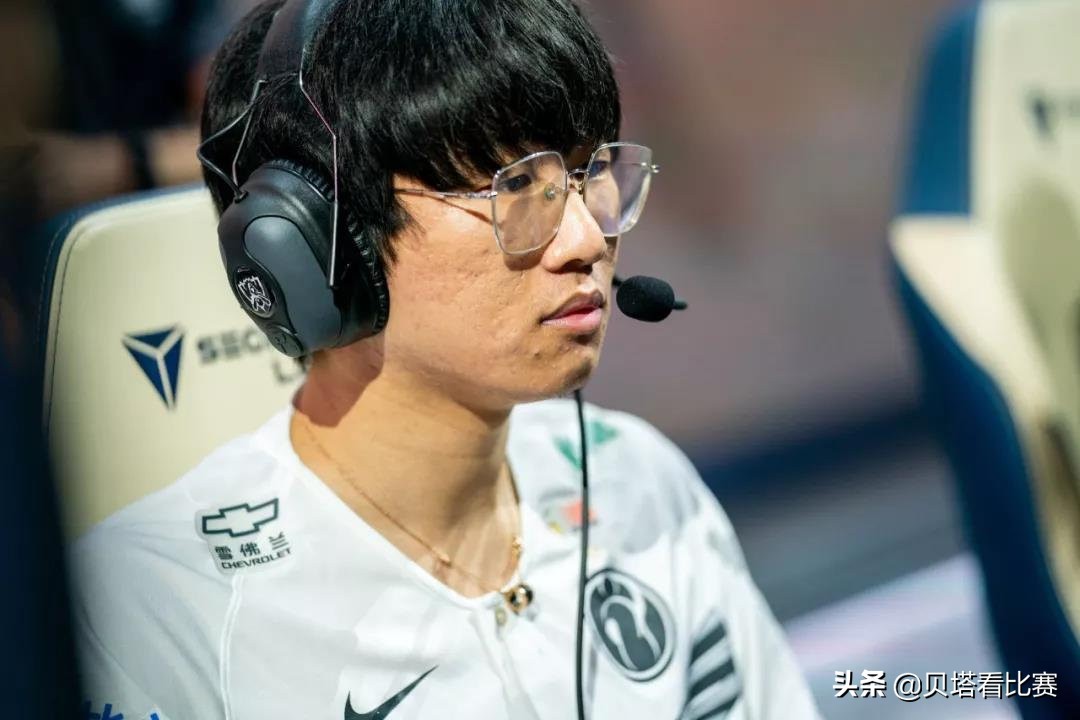 28圈-包含Rookie赛事官方发布大胜新规，MAD争议不断！的词条